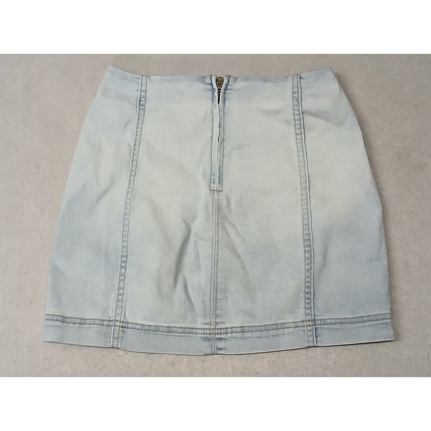 Wild Fable (0) Light Wash Raw Hem Denim Mini Skirt