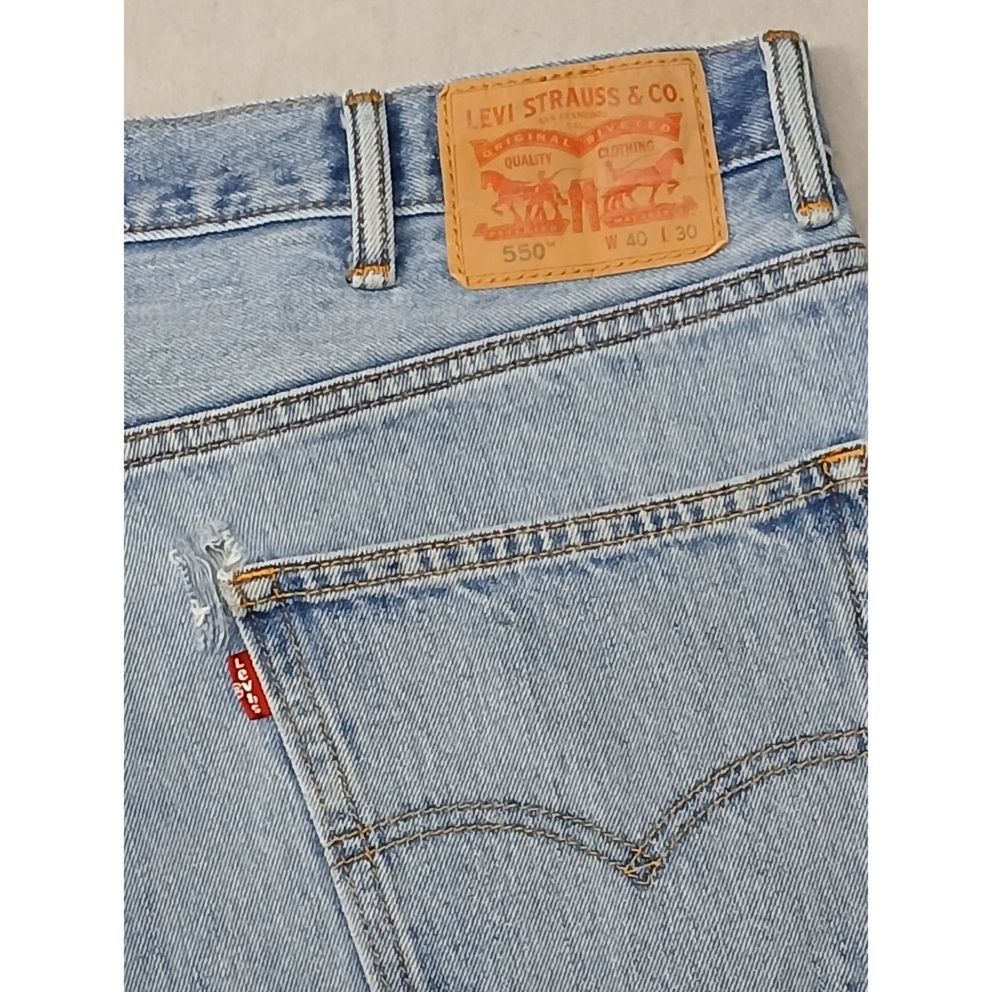 Levis 550 (40x30) Relaxed Fit Straight Leg Light Denim Jeans