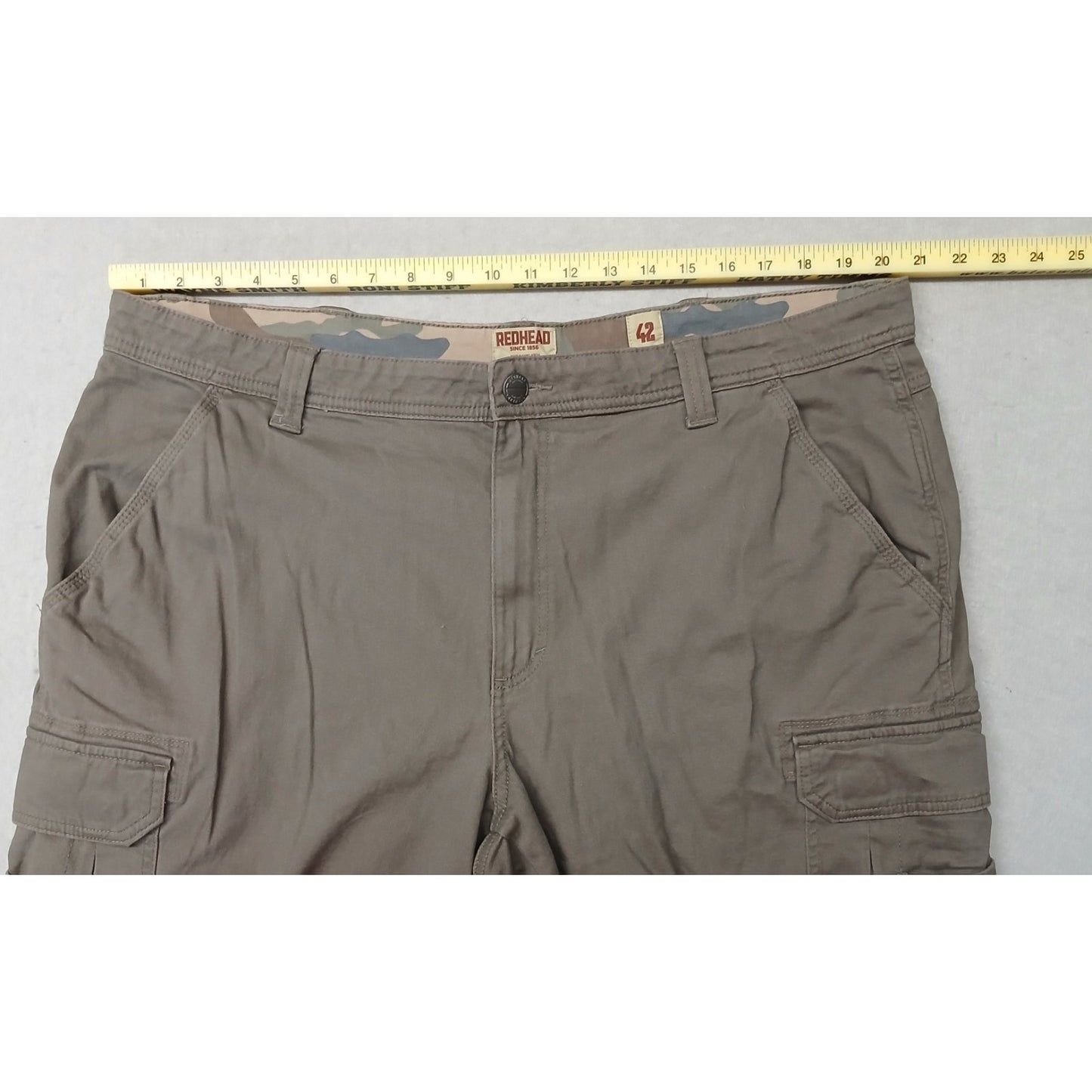 Red Head (42) Men's Gray Cargo Relaxed Shorts