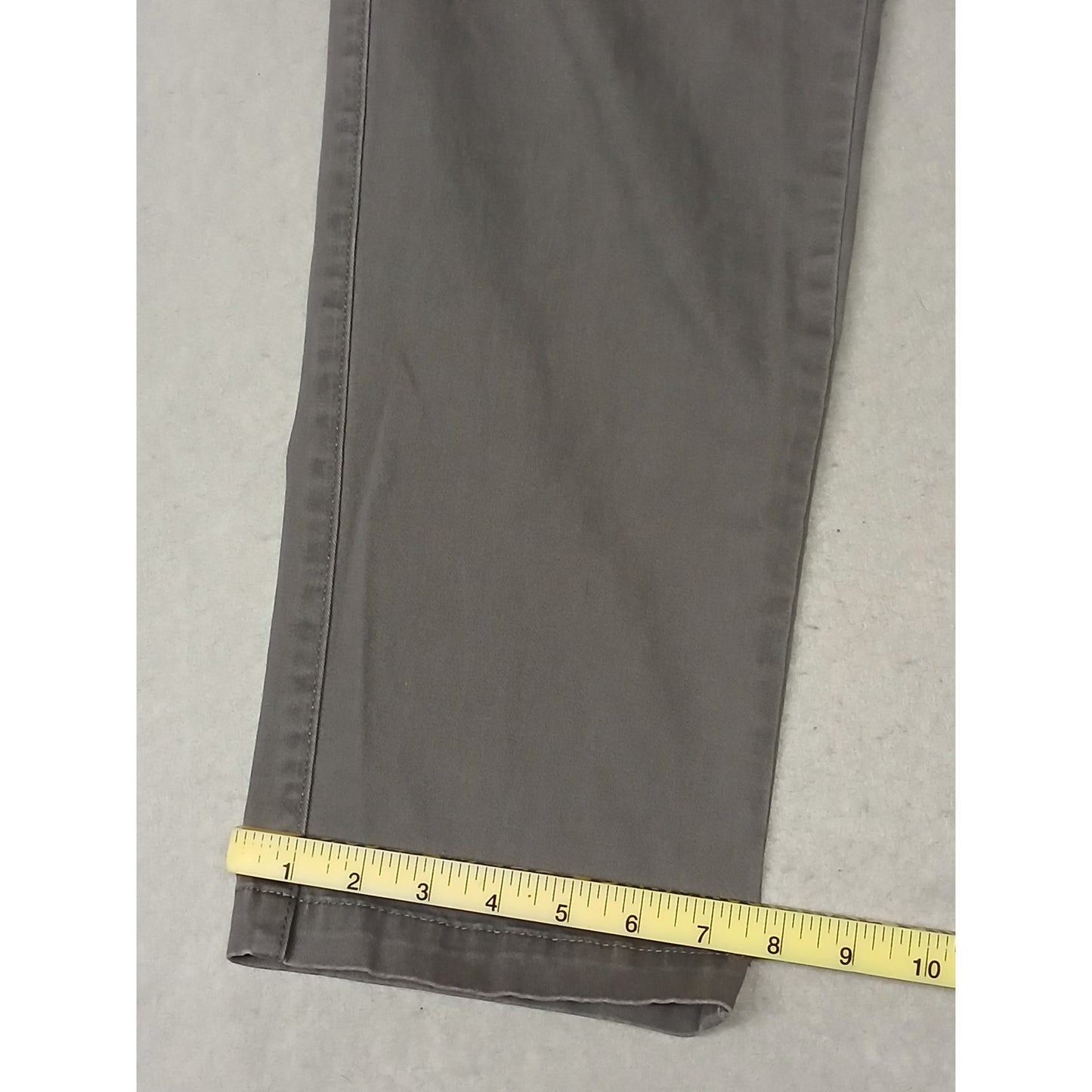 Sonoma (36x30) Gray Relaxed Straight Khaki Chino Pants