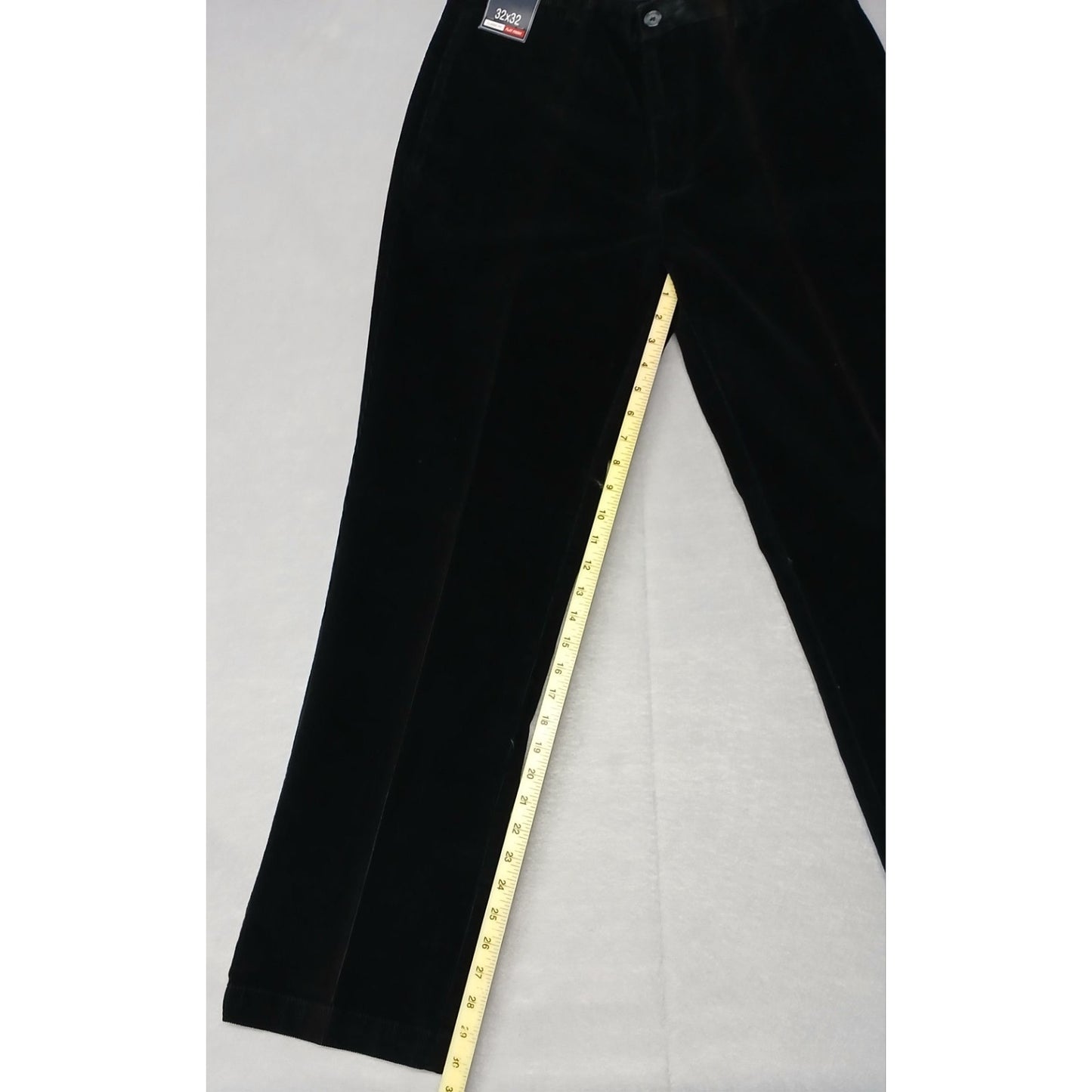 Roundtree & Yorke (32x32) Black Corduroy Straight Pants