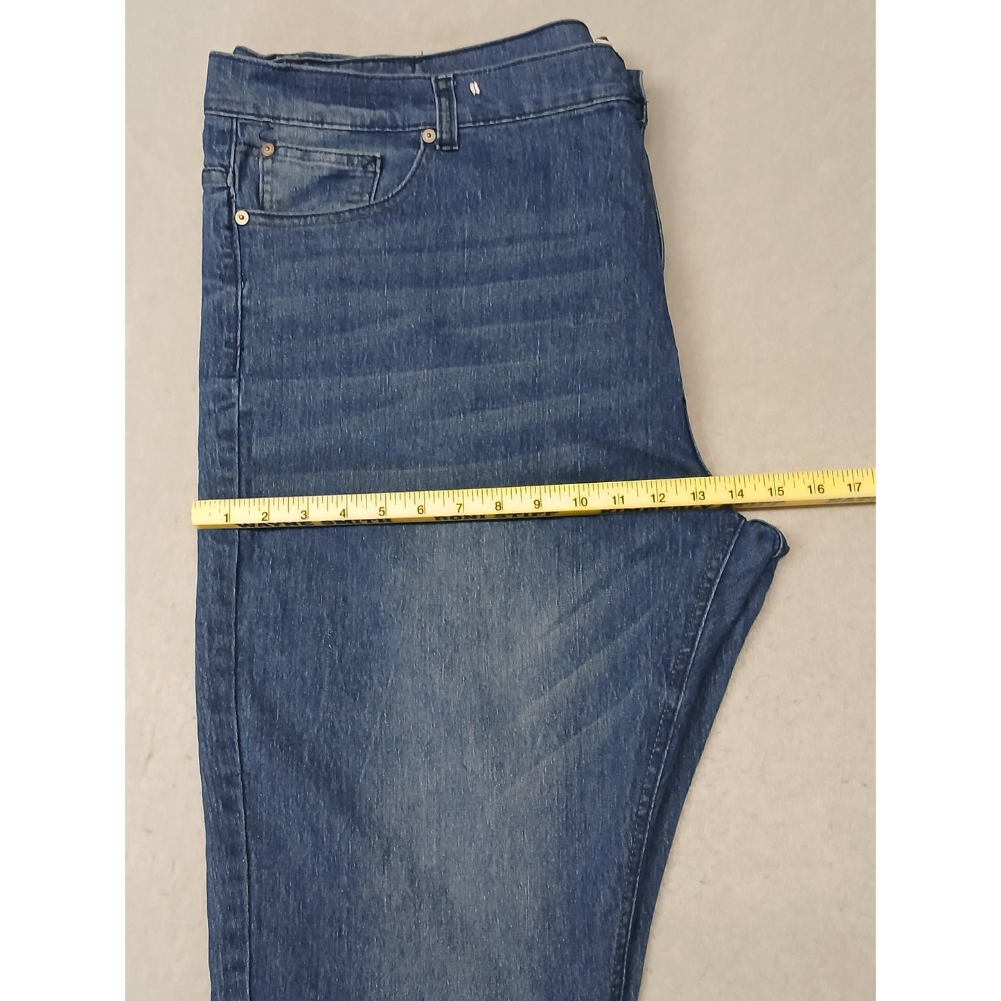 Colours (46x30) Men's Stretch Straight Blue Denim Jeans