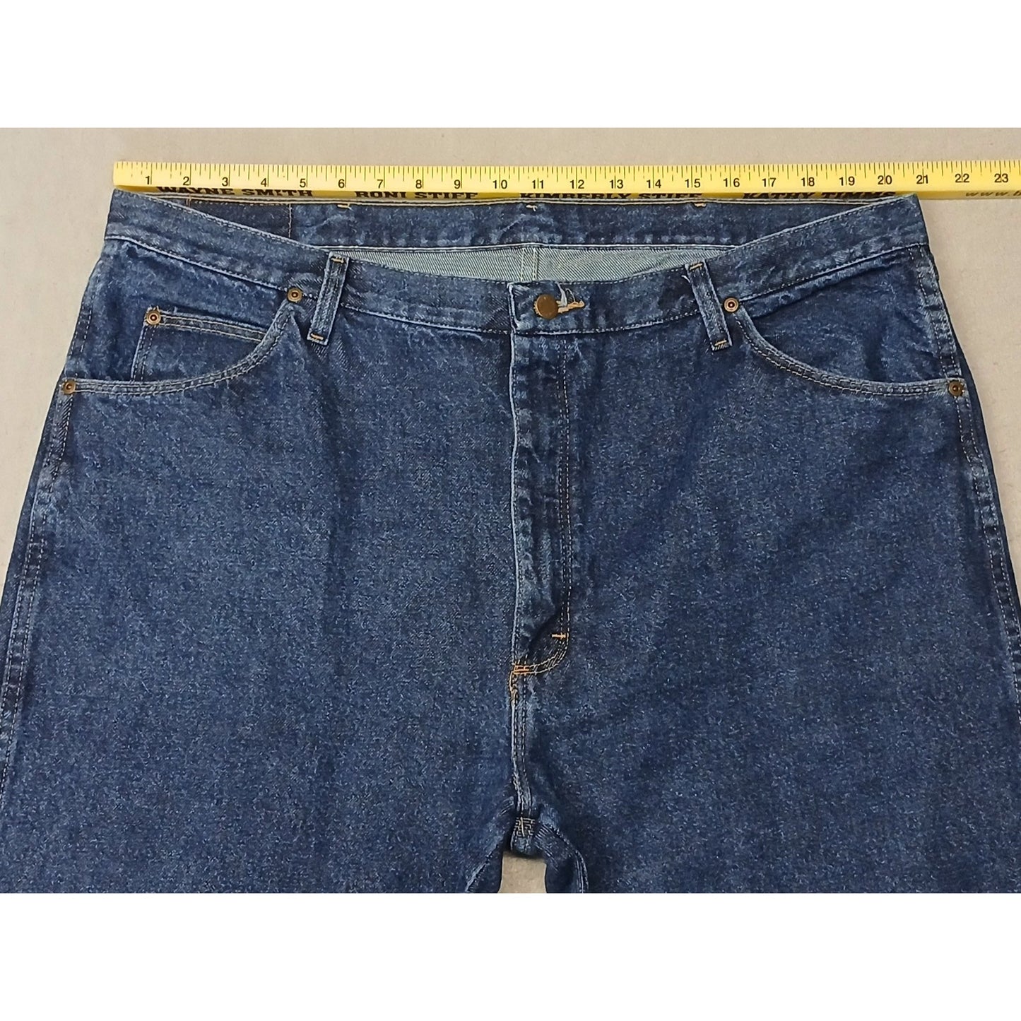 Wrangler (42x30) Men's Straight Leg Blue Denim Jeans
