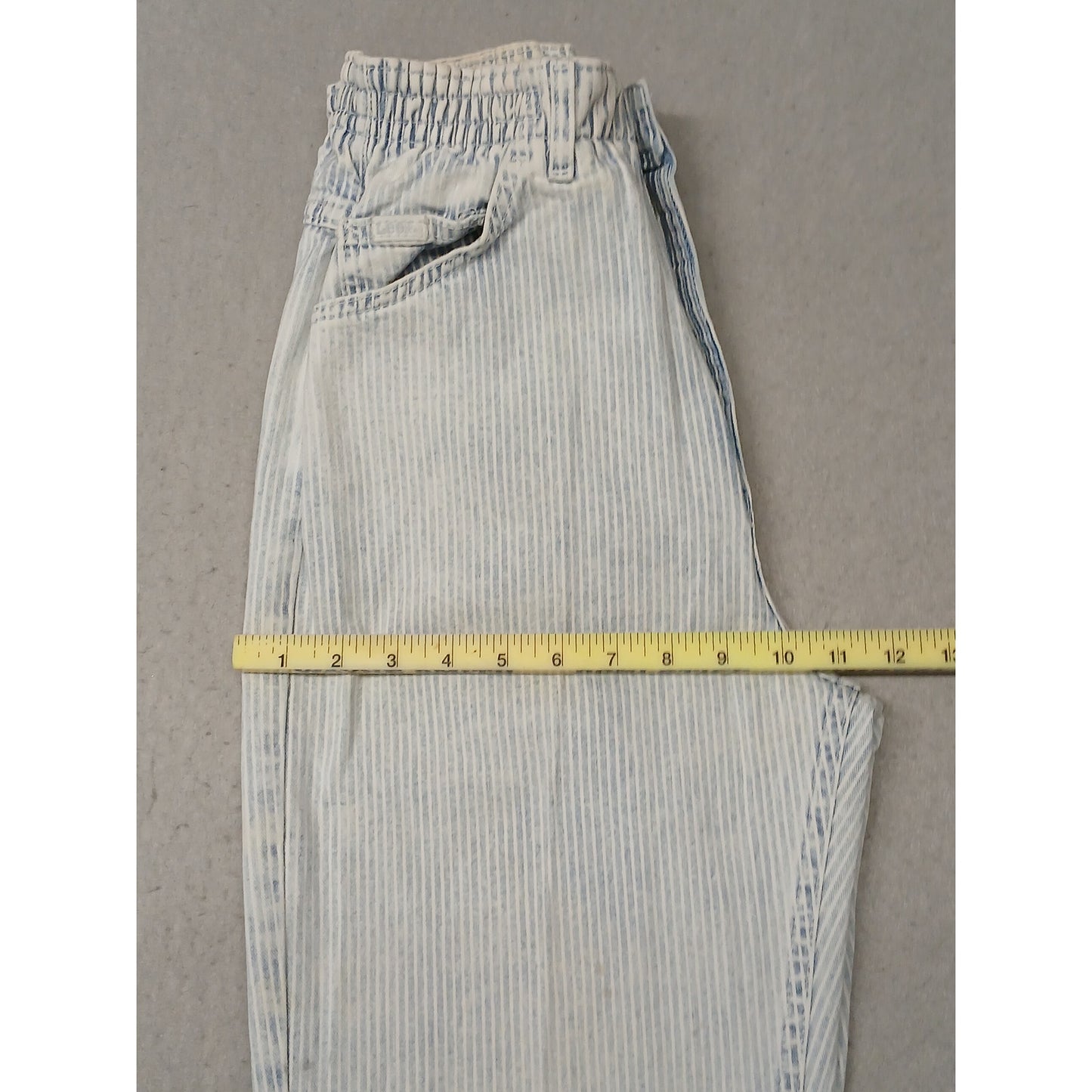 Lee (8M) Vintage High Rise Tapered Leg Light Wash Jeans