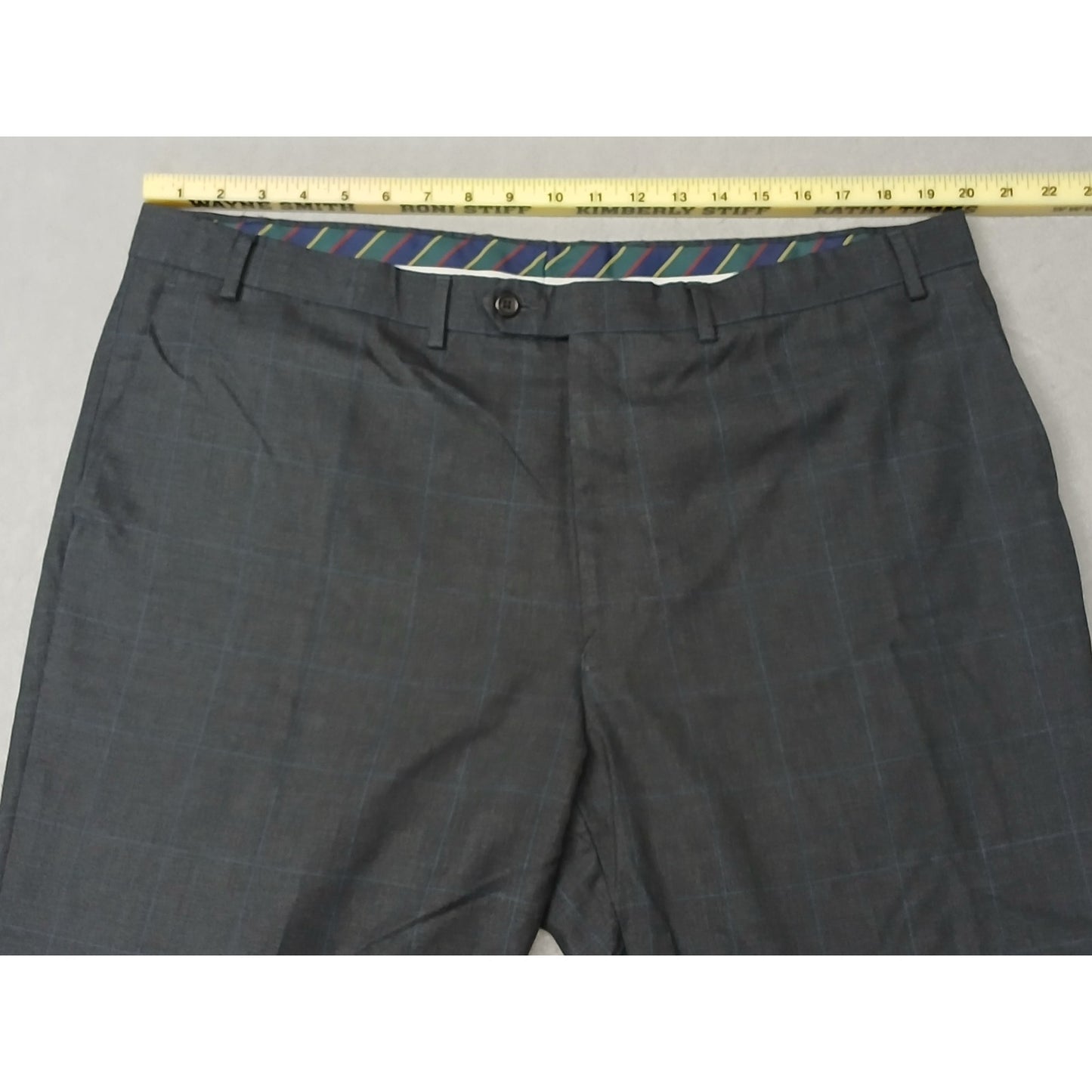CHAPS (42x32) Gray Plaid Classic Straight Leg Dress Slacks