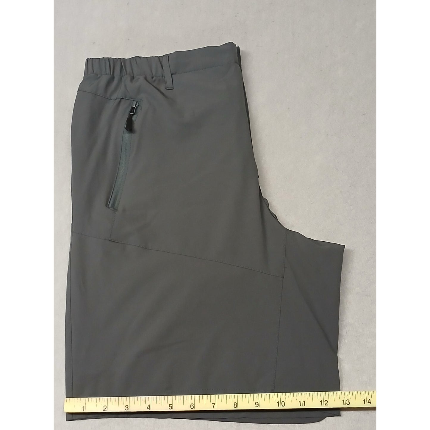 Vuori (32") Men's Gray Athletic Dri Fit Shorts