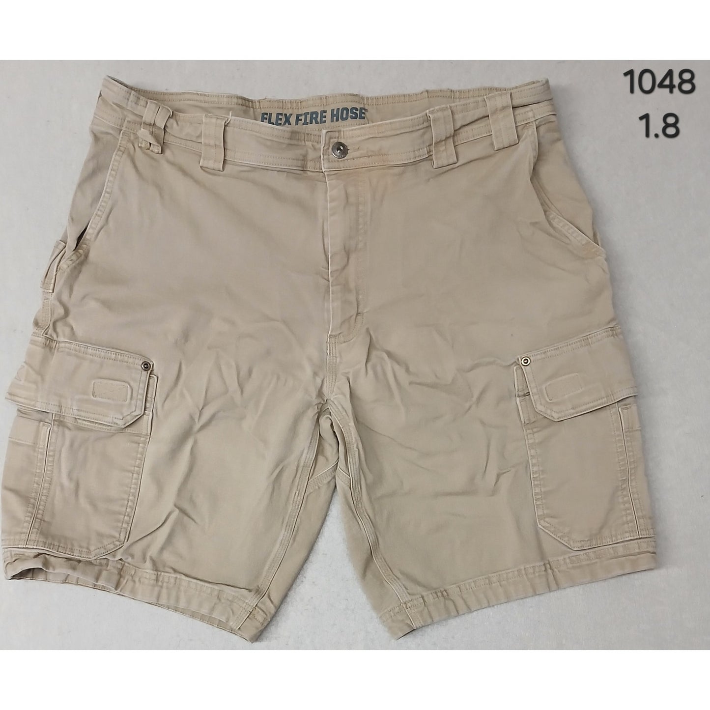 Duluth (40) Beige Flex Fire Hose Cargo Style Khaki Shorts
