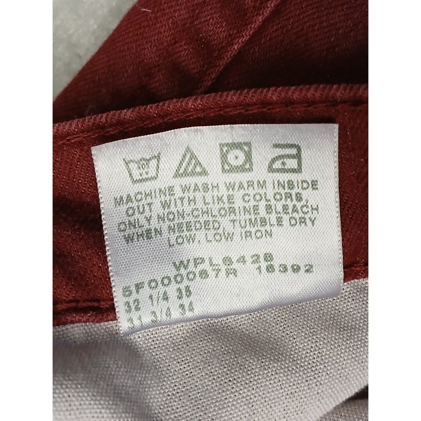 Lee (10L) Vintage Burgundy High Rise Tapered Leg Denim Jeans