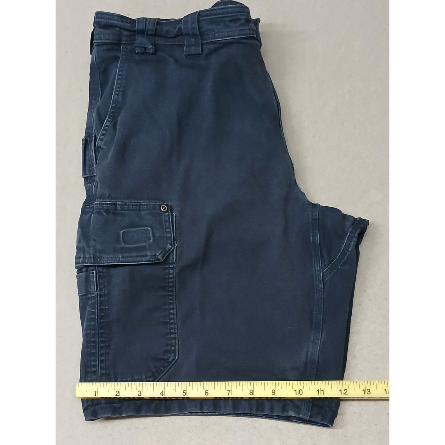 Duluth (40) Blue Cargo Style Flex Fire Hose Khaki Shorts