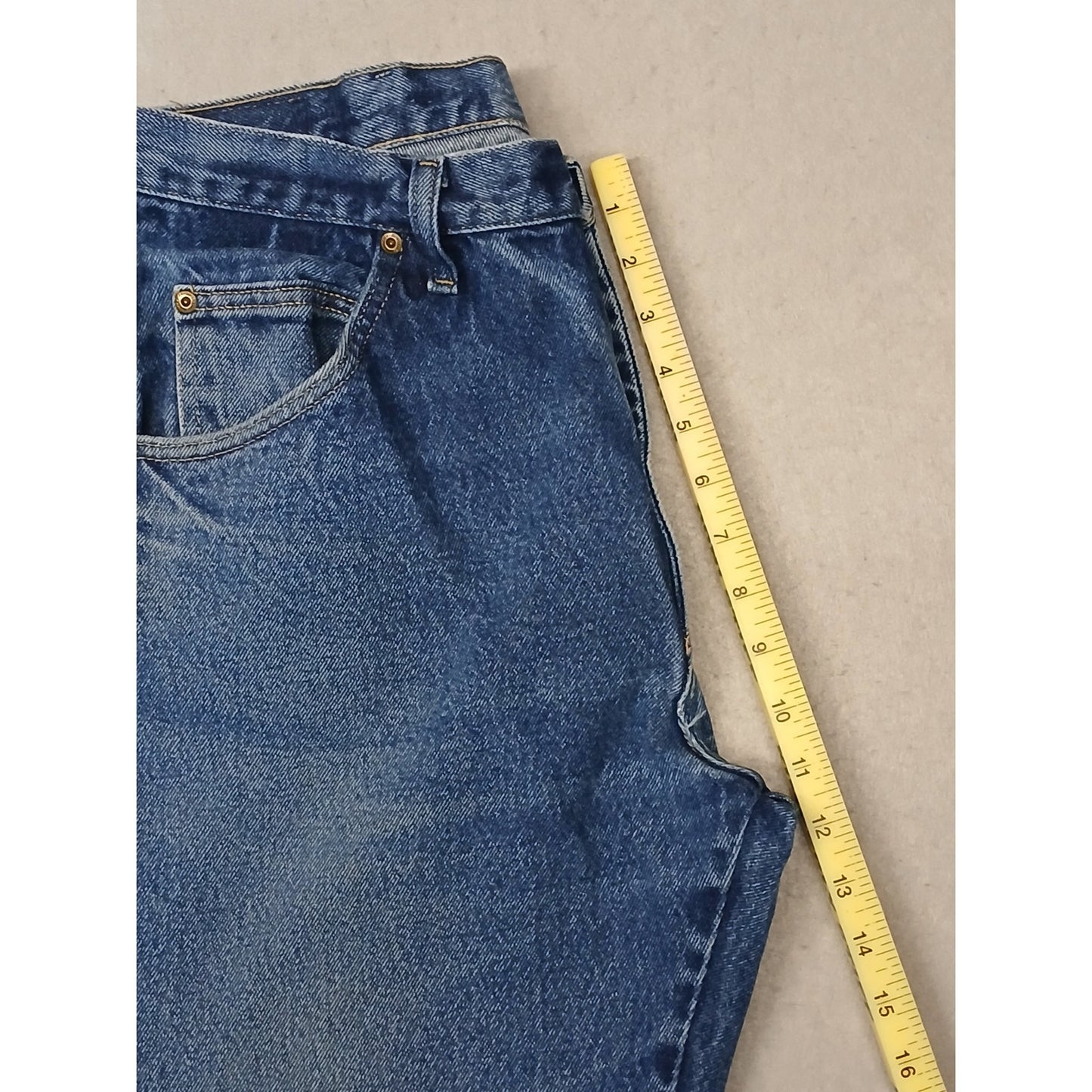 Wrangler (36x30) Rugged Wear Classic Fit  Blue Denim jeans