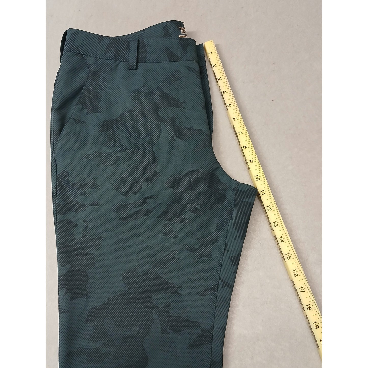 Nike (34x30) Men's Straight Green Camo Dri-Fit Golf Trousers