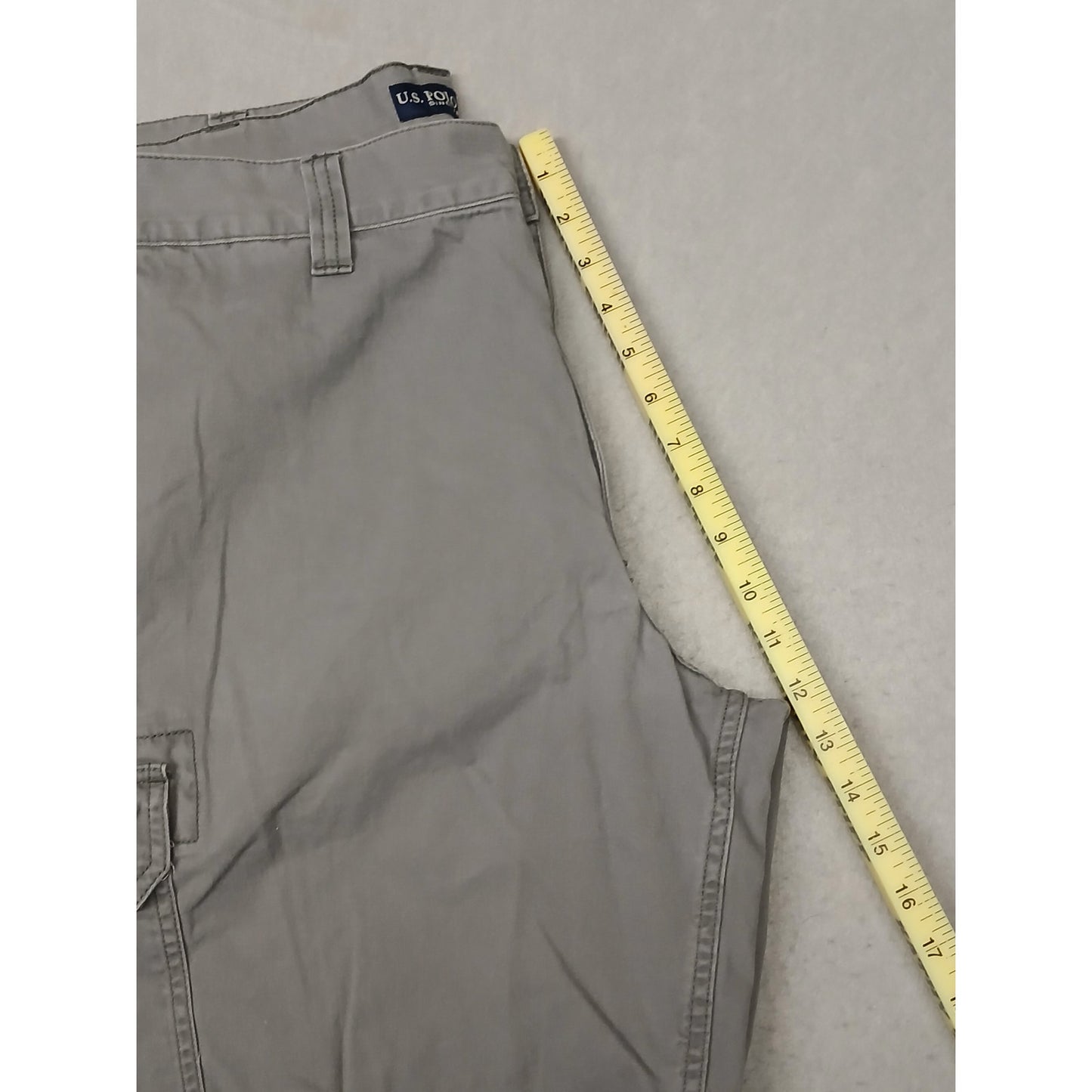 U.S. Polo Assn. (44) Men's Gray Cargo Khaki Relaxed Shorts