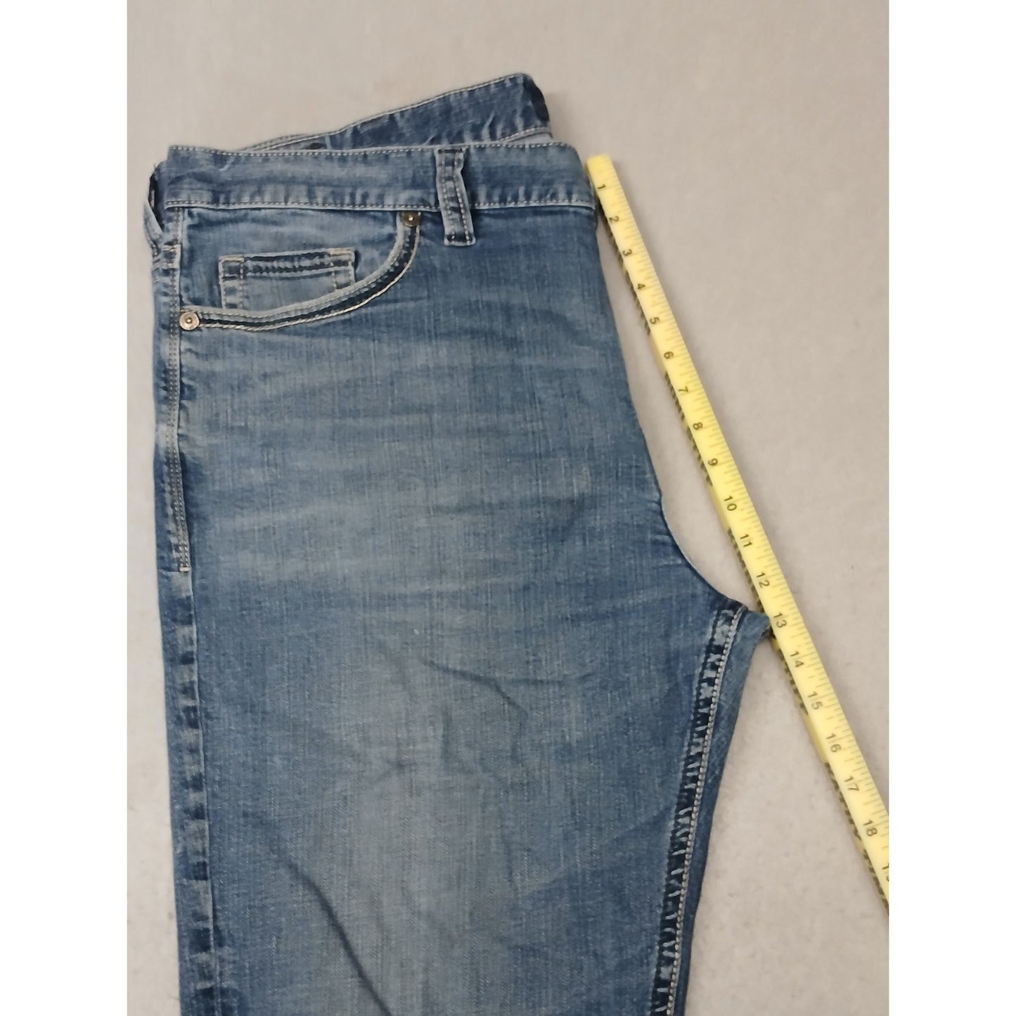 Silver Eddie (44x34) Men's Straight Leg Blue Denim Jeans