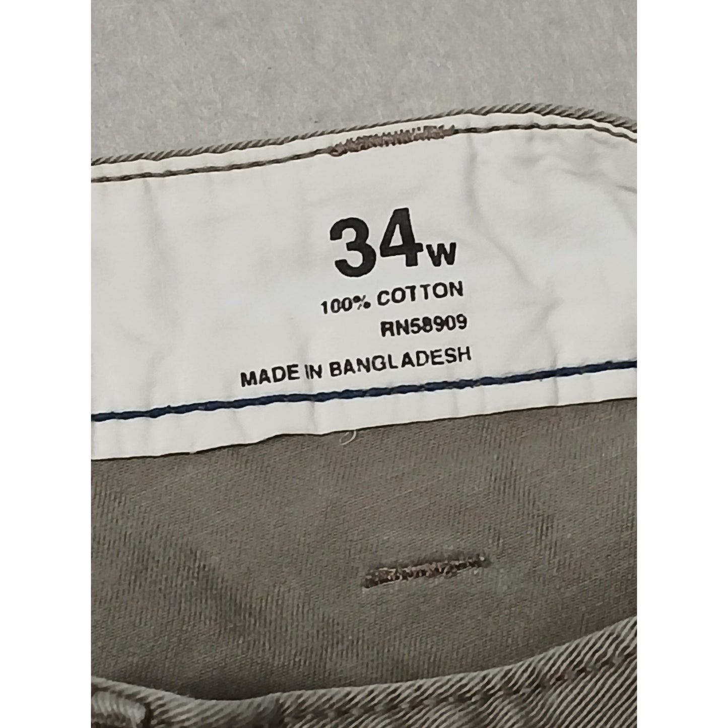 Roundtree & York (34) Gray Cargo Style Khaki Utility Shorts