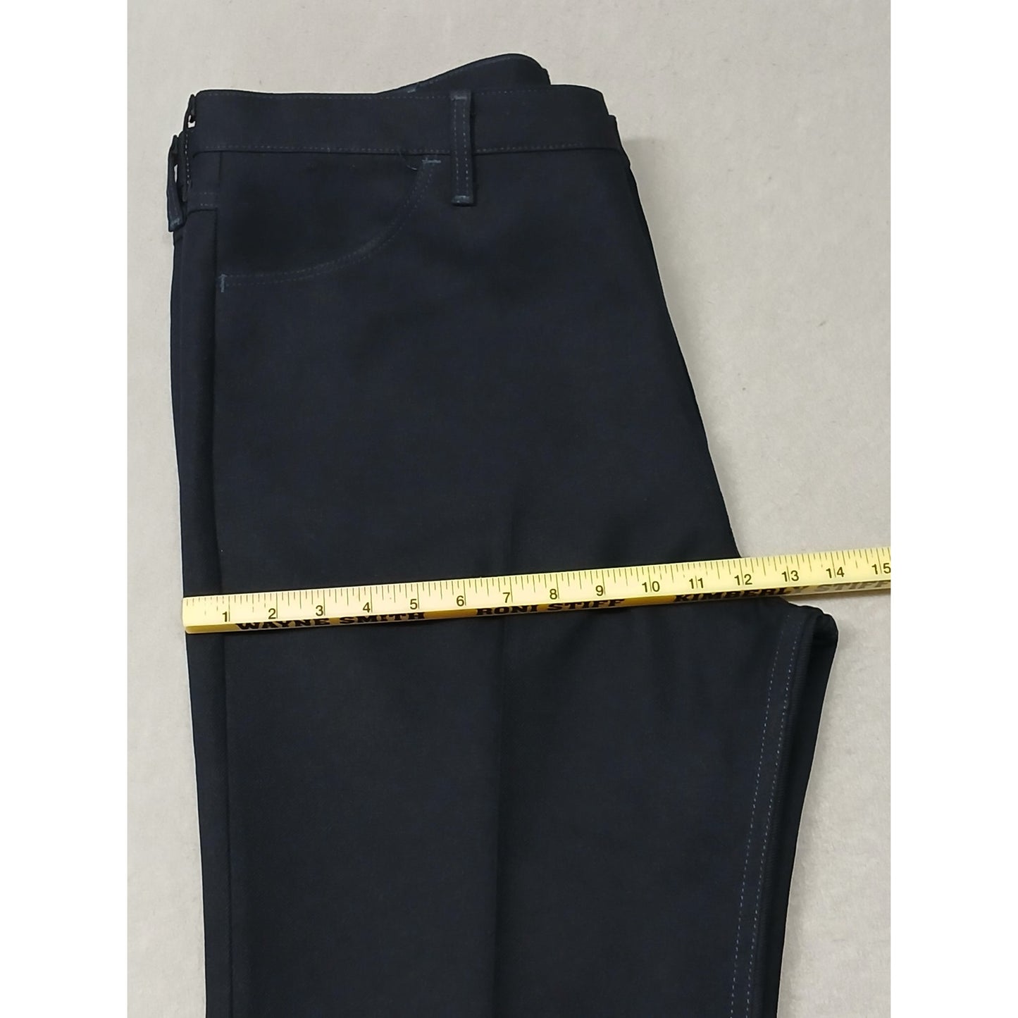 Wrangler 82NV (42x30) Blue Relaxed Straight Stretch Pants