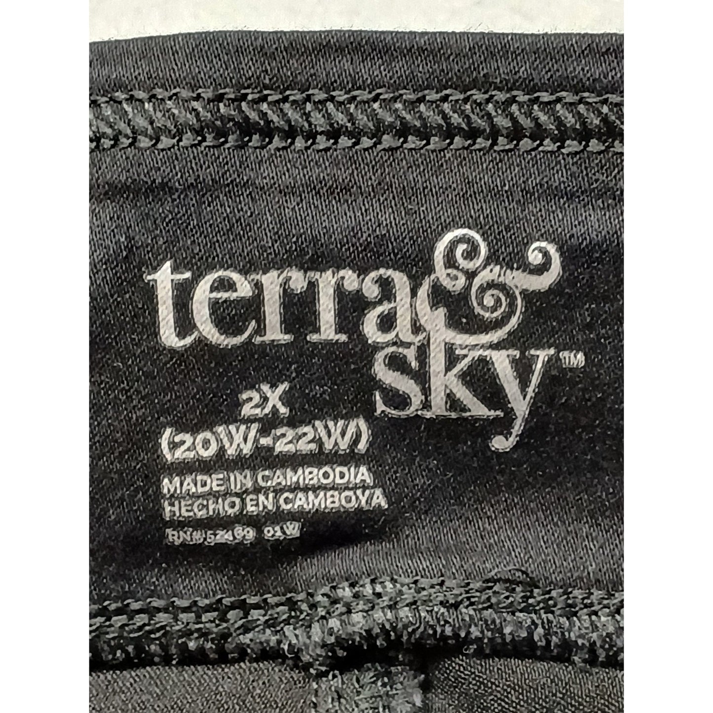 Terra & Sky (2X) Women's Black Stretch Straight Denim Pants