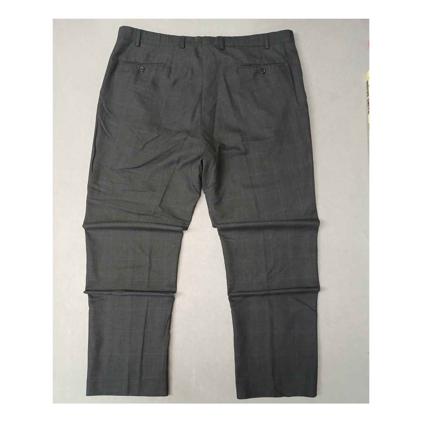 CHAPS (42x32) Gray Plaid Classic Straight Leg Dress Slacks
