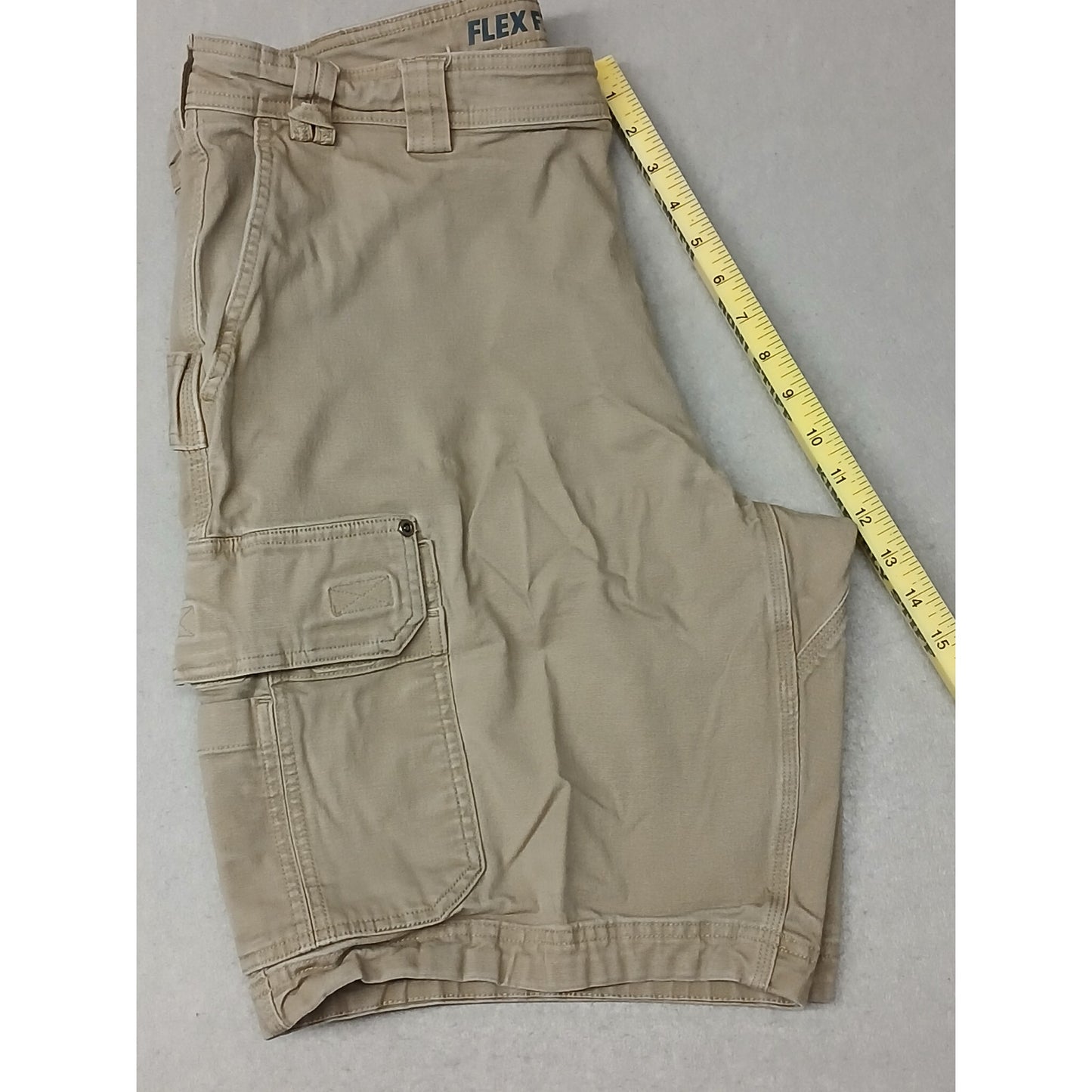 Duluth (40) Beige Flex Fire Hose Cargo Style Khaki Shorts