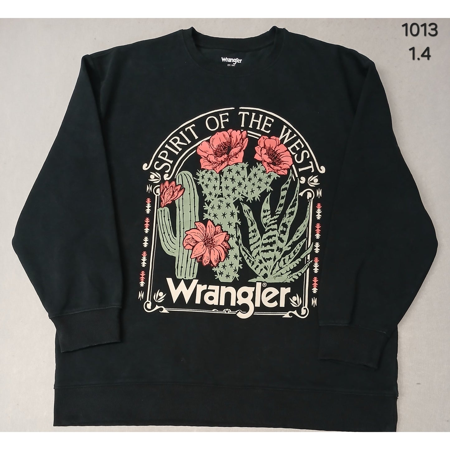 Wrangler (Medium) Black Crew Neck Pullover Sweatshirt