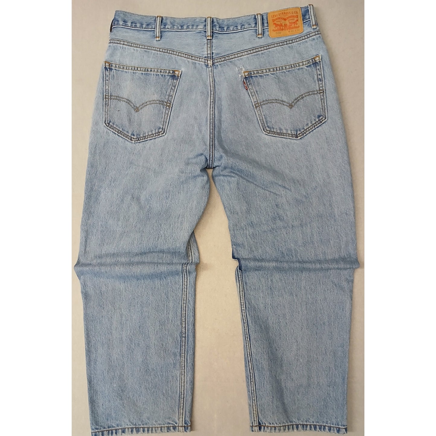 Levis 550 (40x30) Relaxed Fit Straight Leg Light Denim Jeans