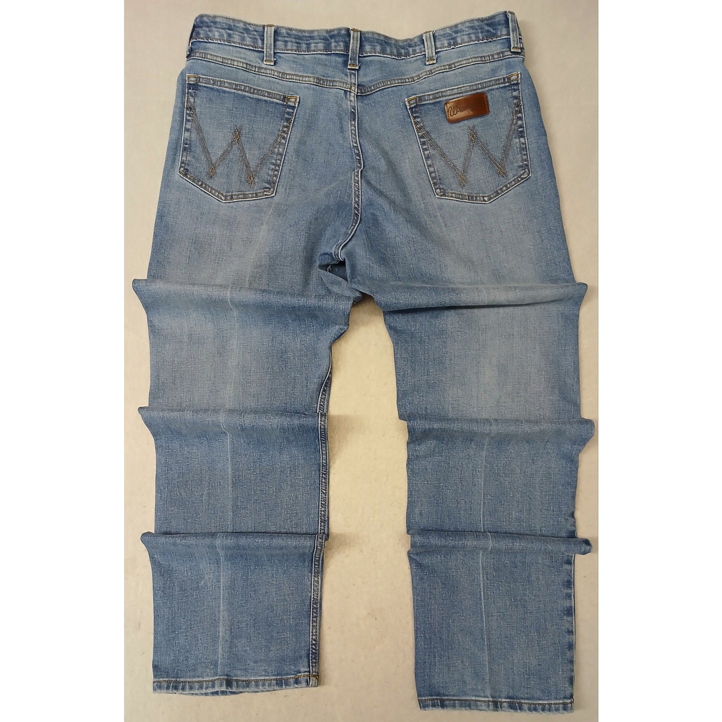 Wrangler (38x38) Vintage Relaxed Straight Blue Denim jeans