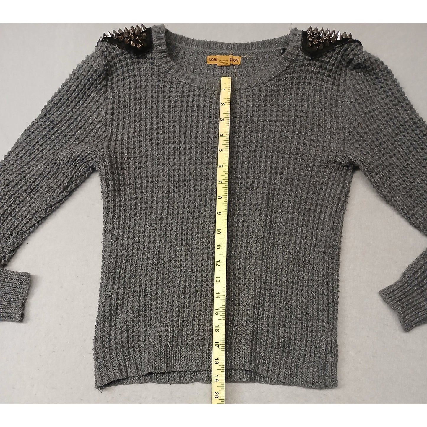 Love By Design (Medium) Gray Chunk Waffle Knit Sweatshirt