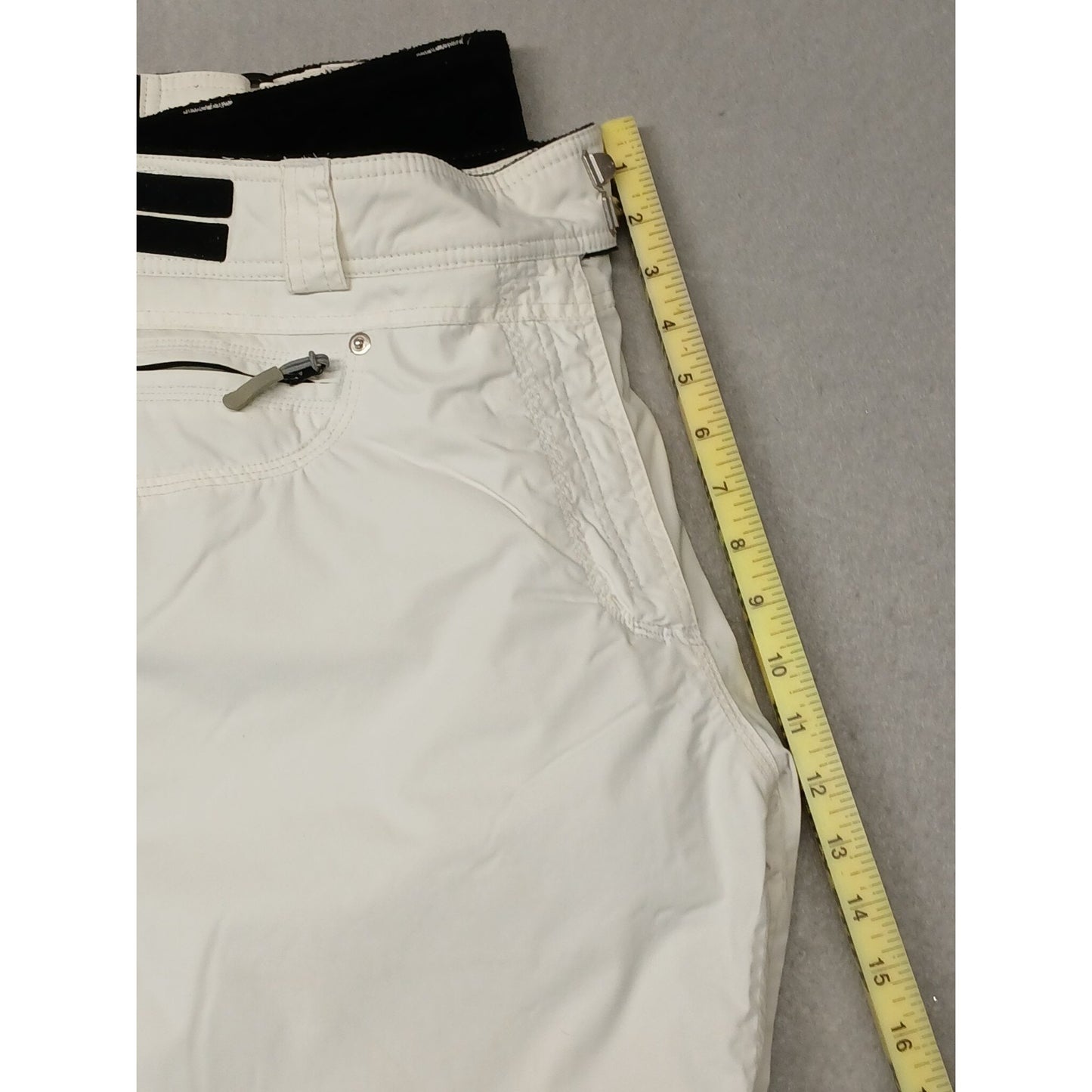 Marker (14) Women's Eggshell White Nylon Snow/Ski Pants