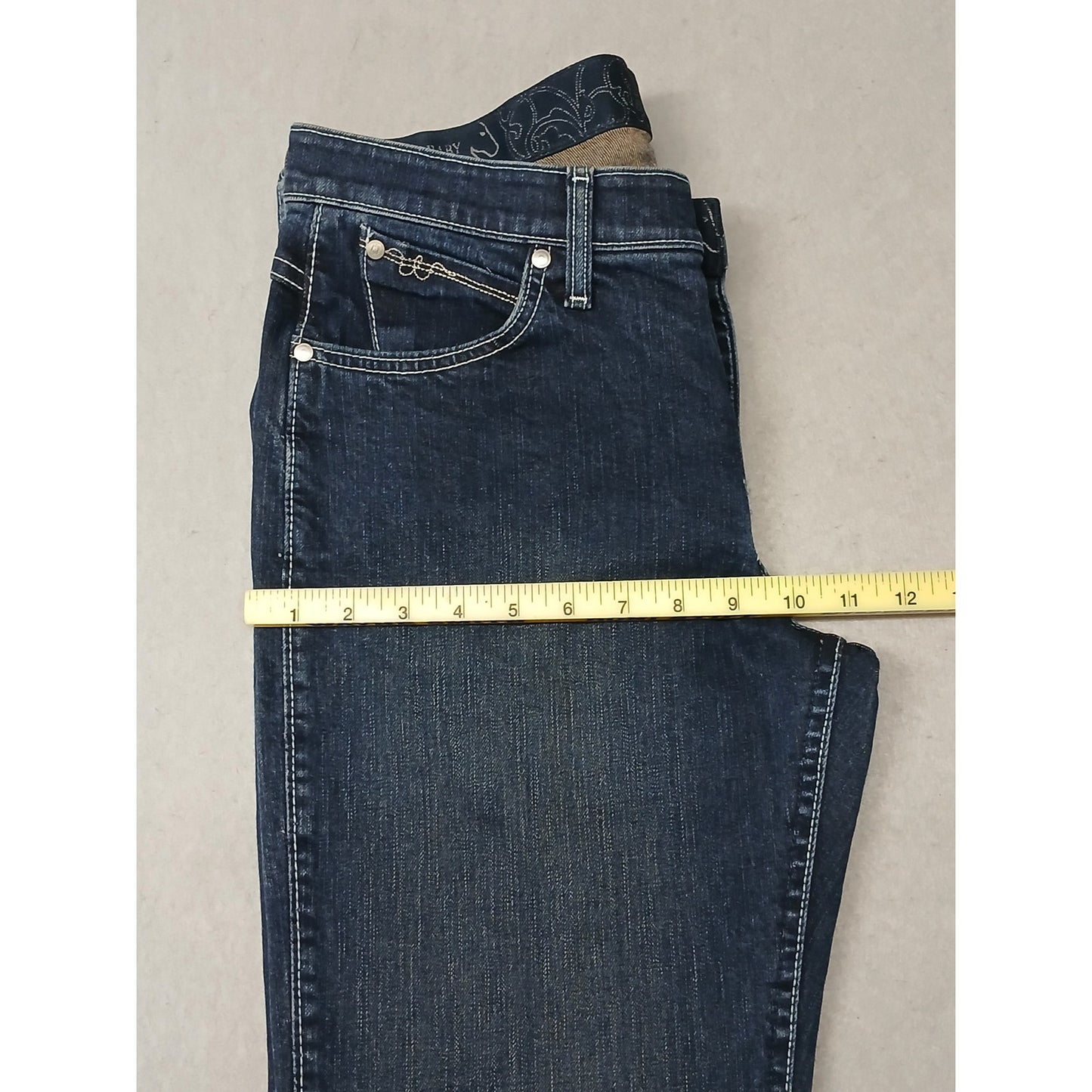 Wrangler Q-Baby (9/10x34) Mid Rise Boot Cut Riding Jeans