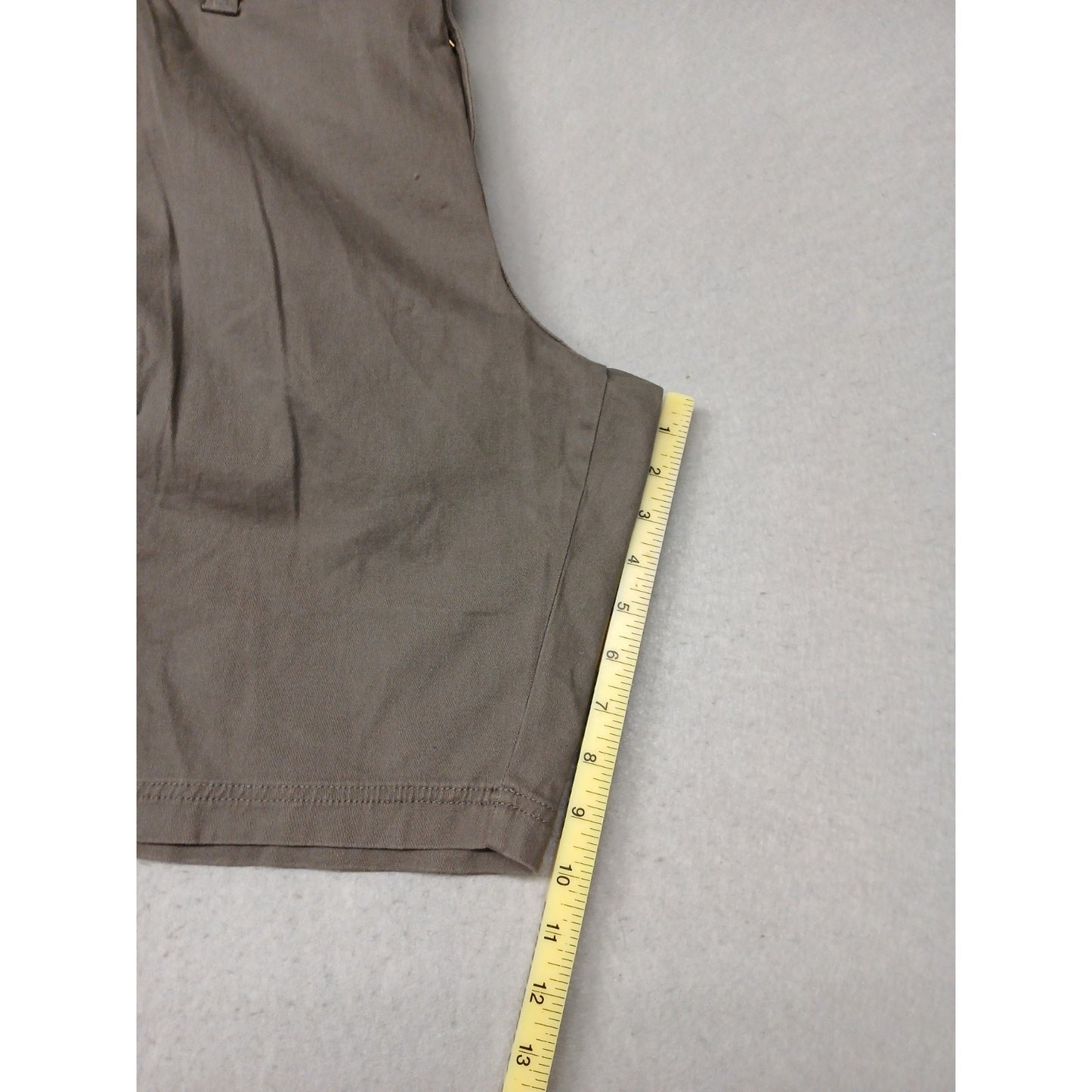 Red Head (42) Men's Gray Cargo Relaxed Shorts