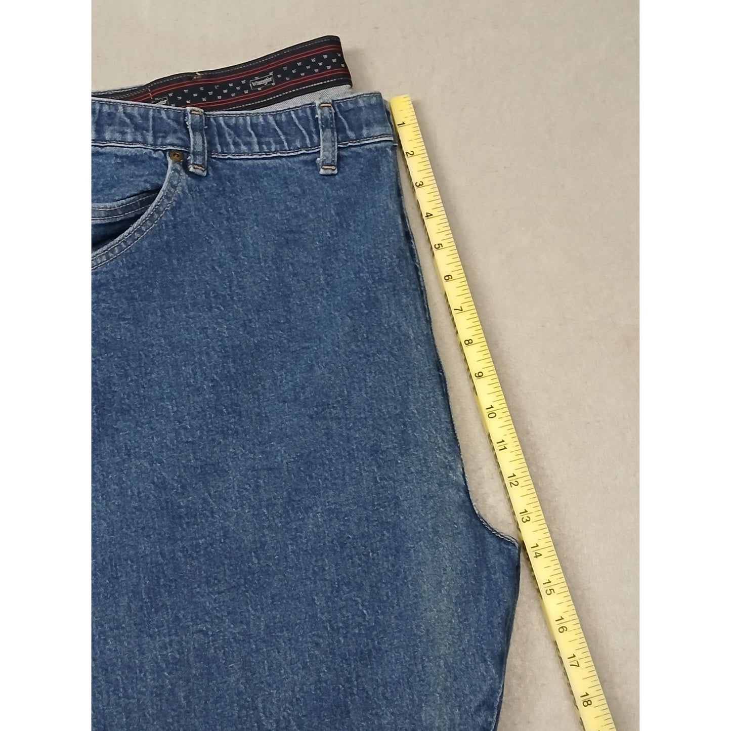 Wrangler (46x29) Straight Stretch Waist Blue Denim Jeans