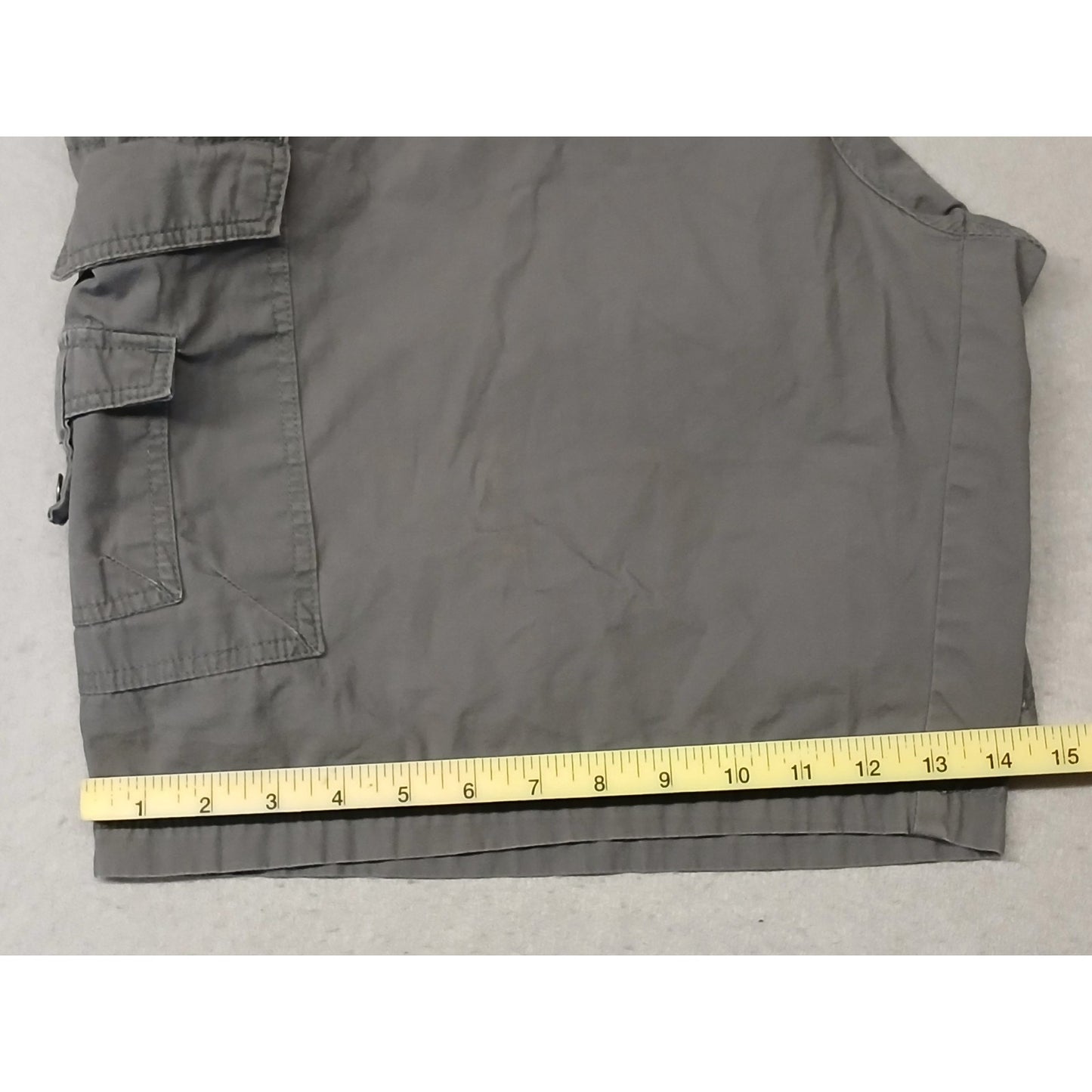 King Size (46) Men's Gray Cargo Style Relaxed Shorts