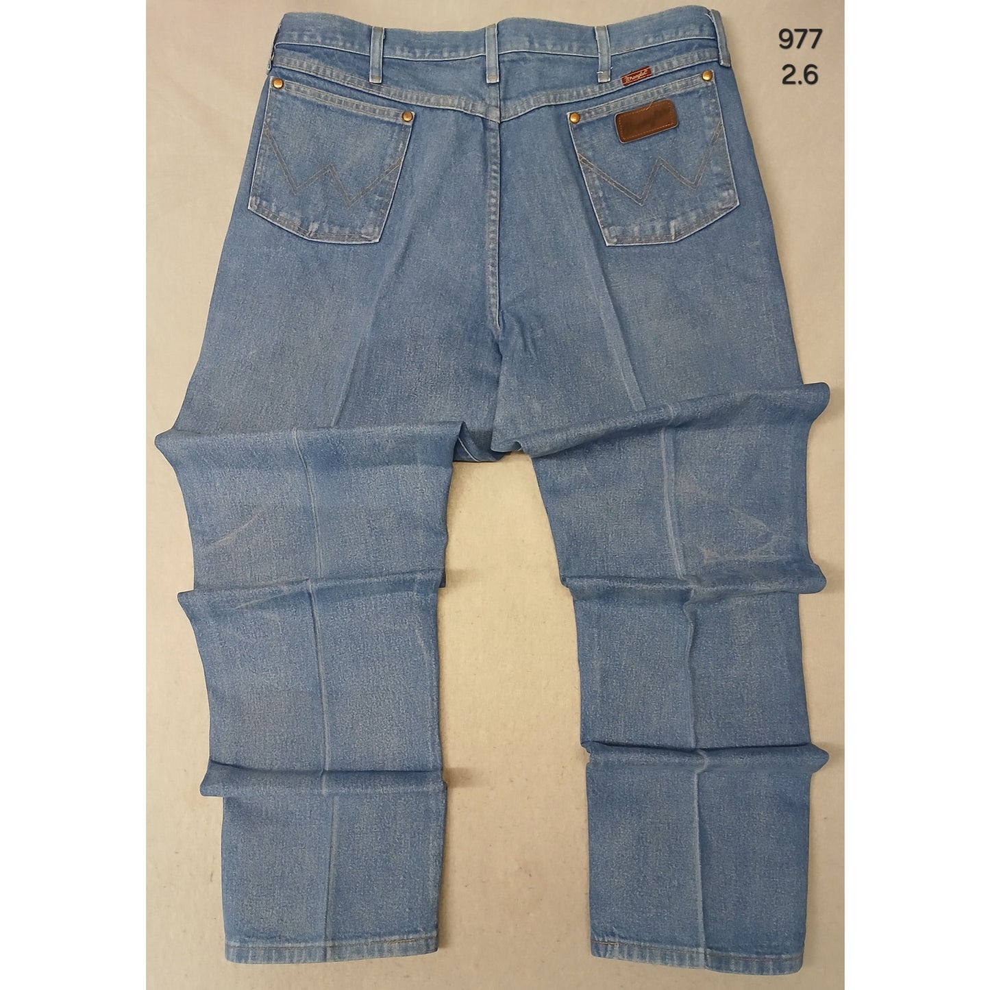 Wrangler (38x38) Vintage High Rise Straight Blue Denim Jeans