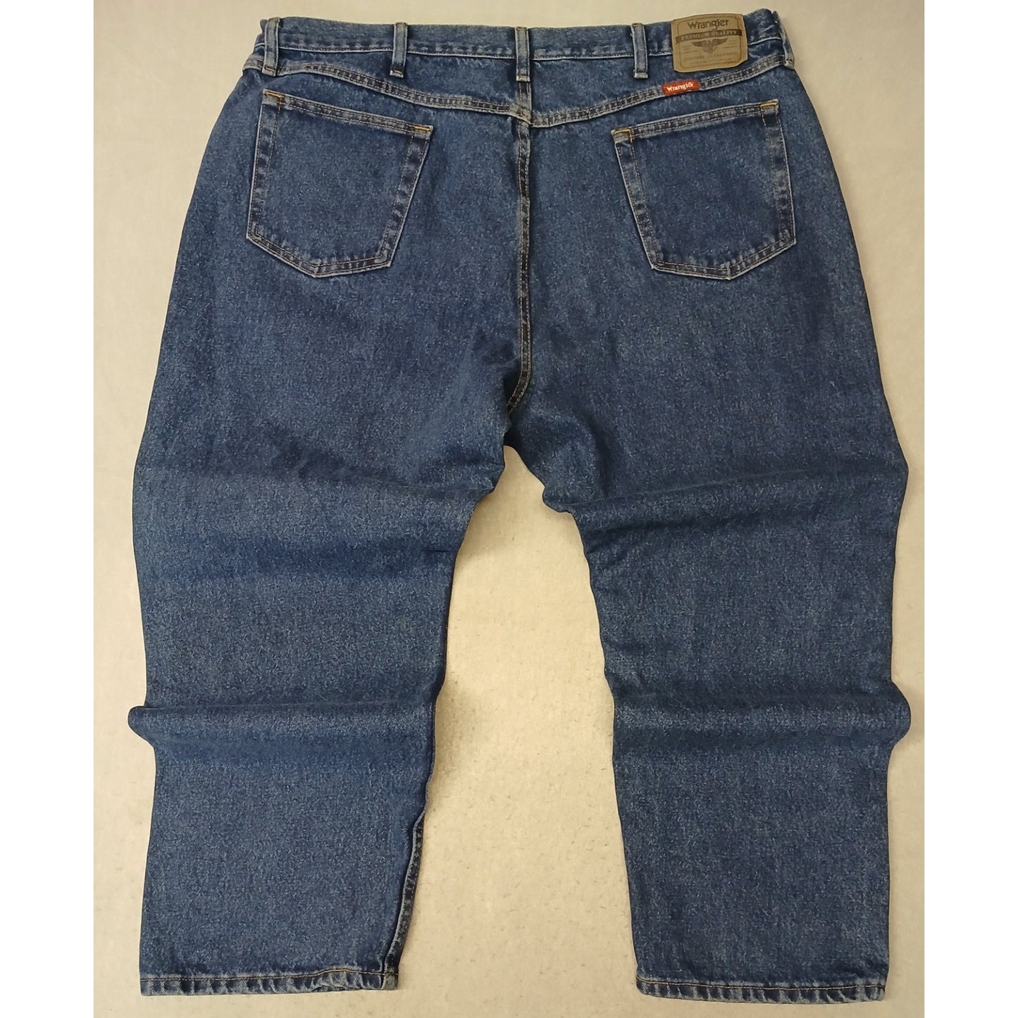 Wranlger (44x29) Men's Relaxed Straight Leg Blue Denim Jeans