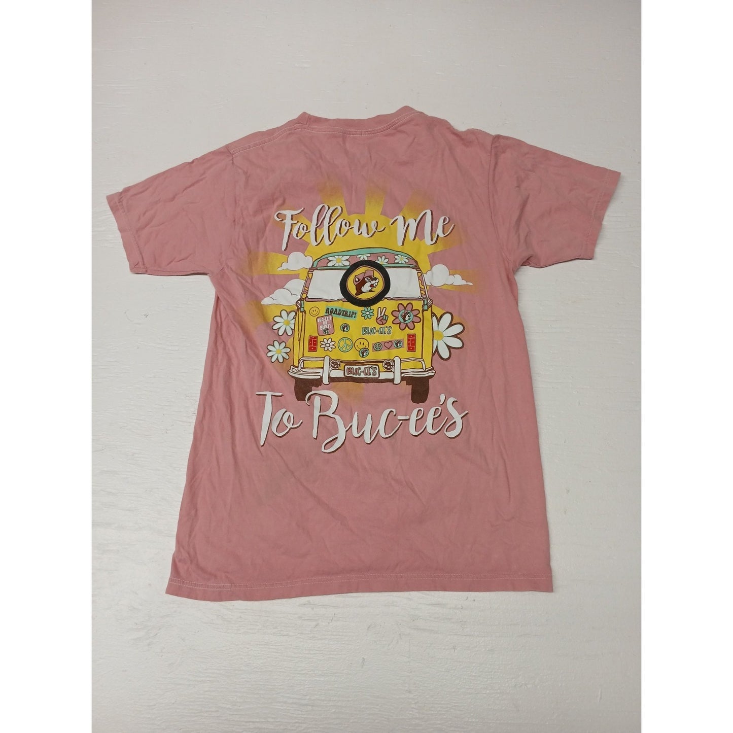 Buc-ees Pink (Small) Relaxed Fit Cotton Tee Shirt