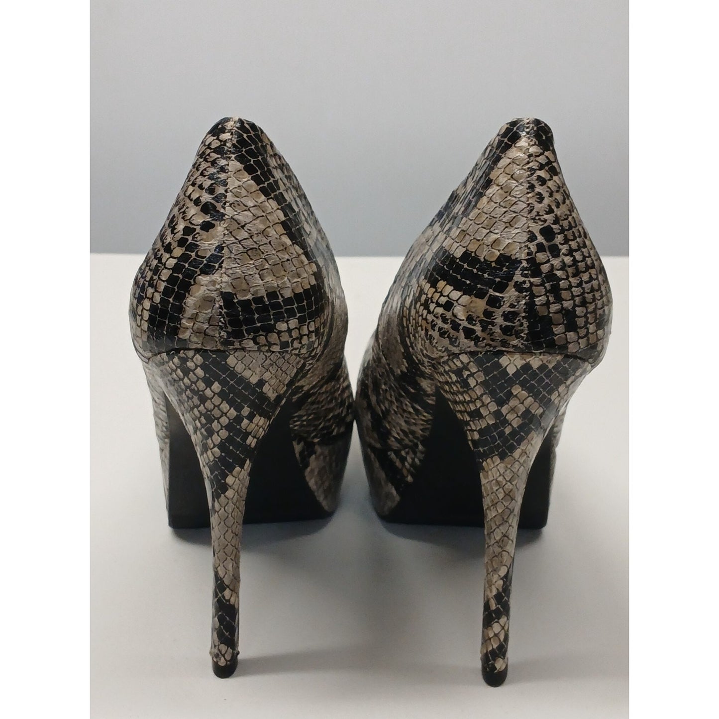 Olsenboye (10M) Snake Skin Close Toe Pumps Stiletto Heels