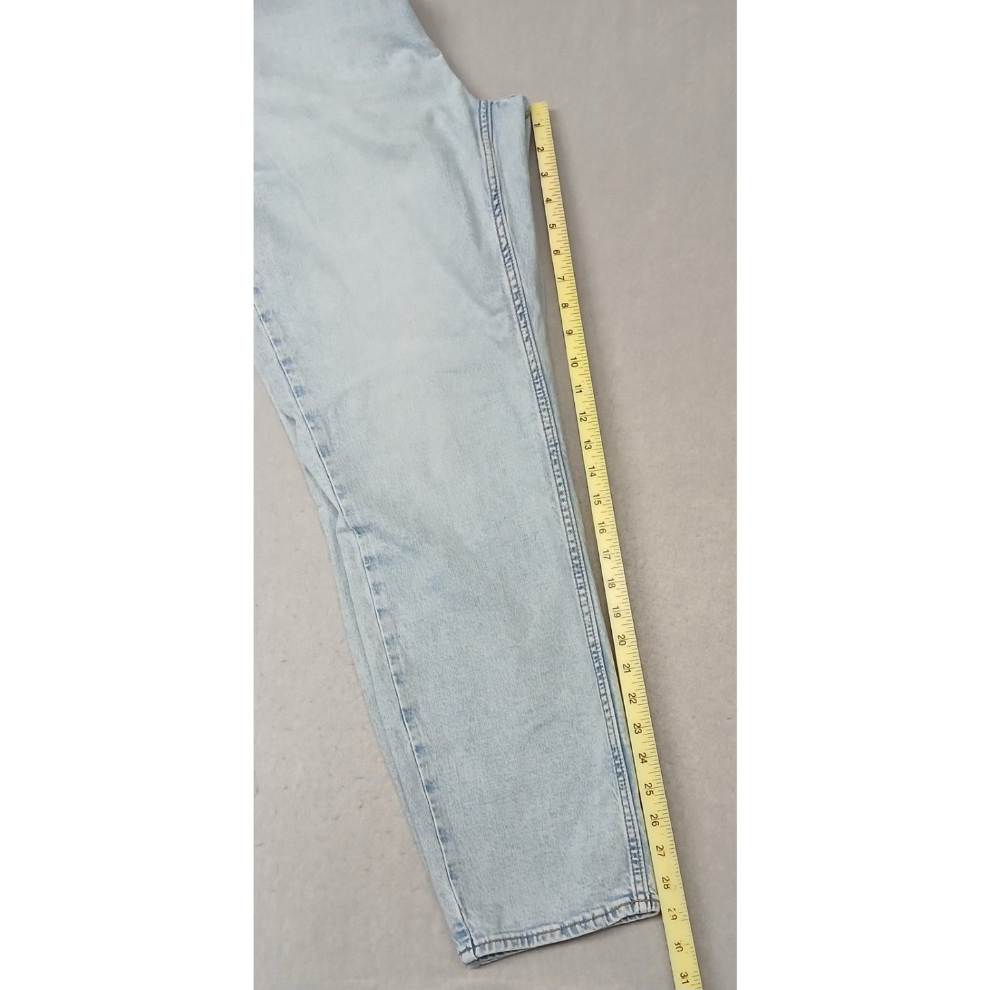 Old Navy (38x32) Men's Relaxed Straight Fit Light Denim Jeans
