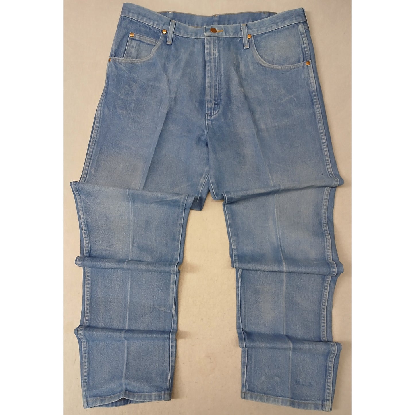 Wrangler (38x38) Vintage High Rise Straight Blue Denim Jeans