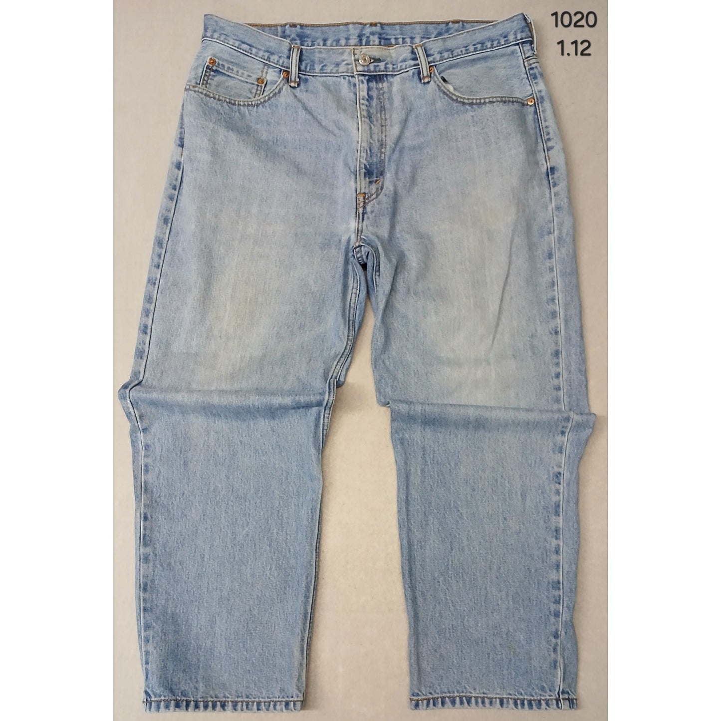 Levis 550 (40x30) Relaxed Fit Straight Leg Light Denim Jeans