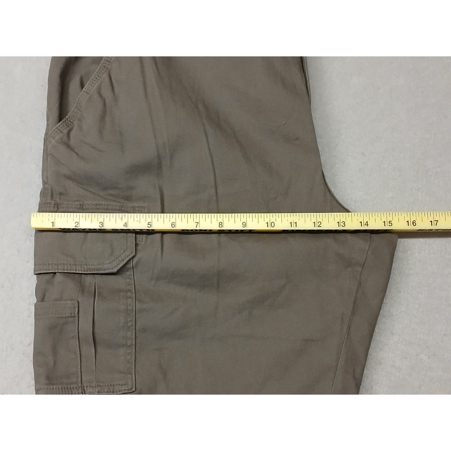 Red Head (42) Men's Gray Cargo Relaxed Shorts