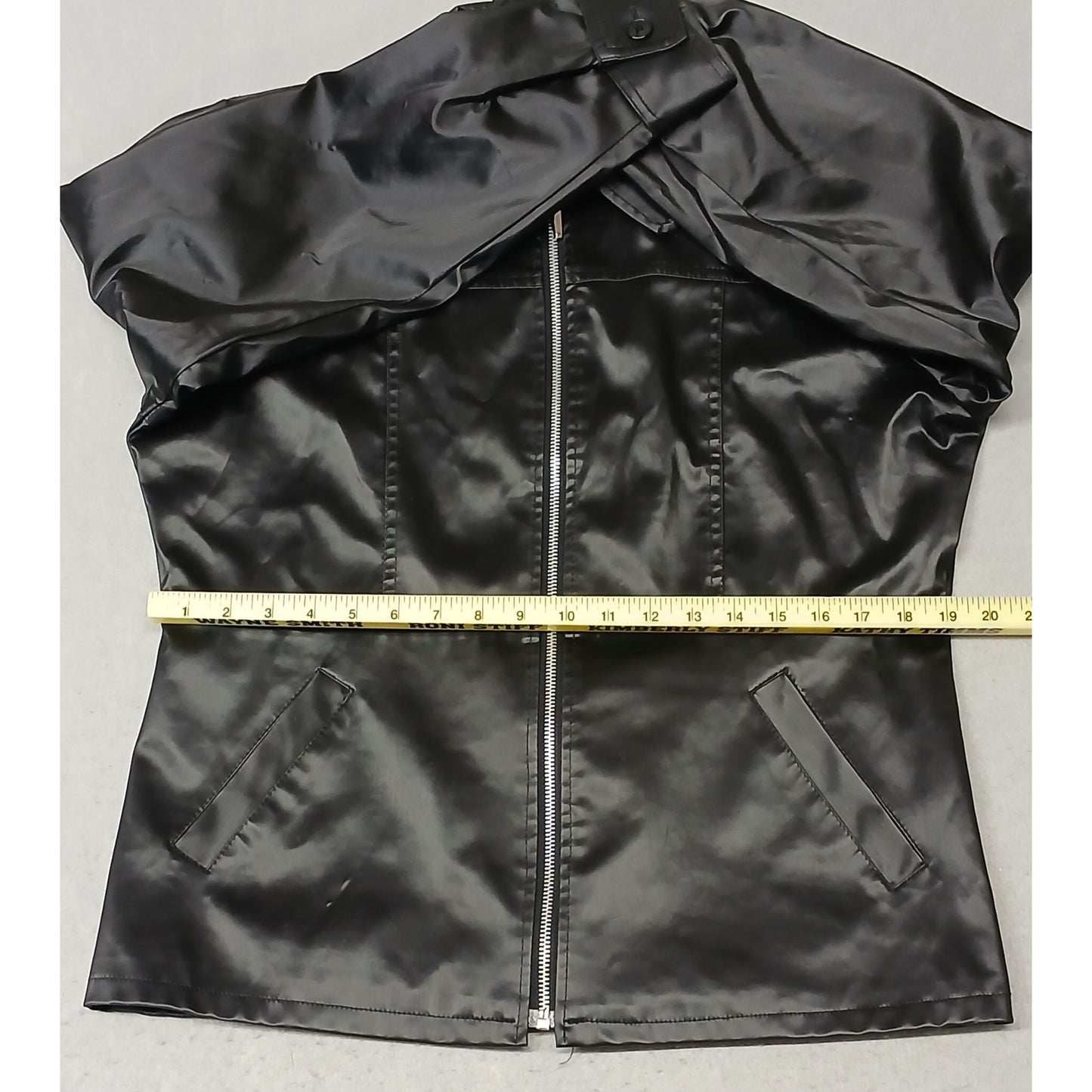 RAVE (Large) Women's 90's Black Faux Leather Zip Jacket