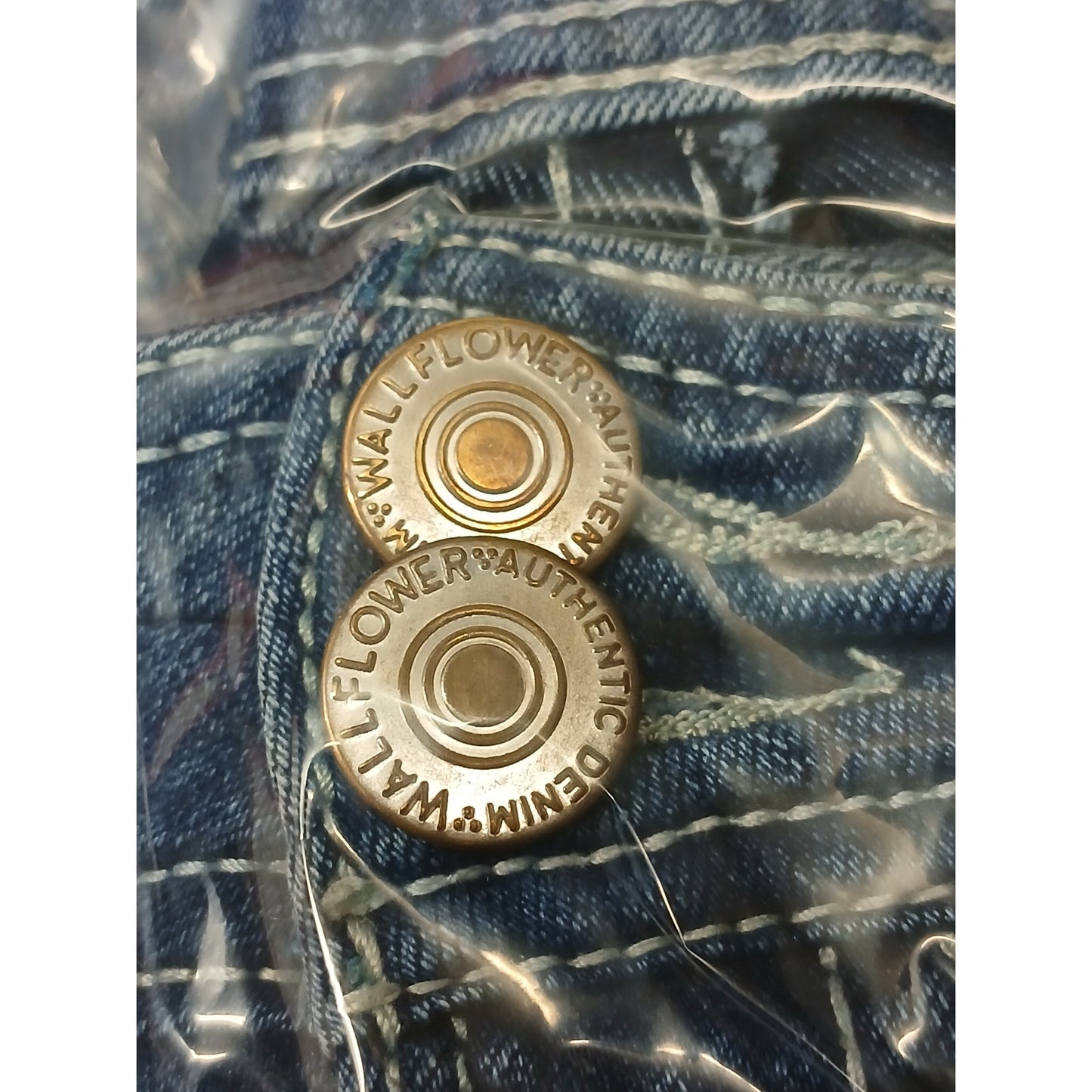 Wallflower (40") Vintage Relaxed Boot Cut Blue Denim Jeans