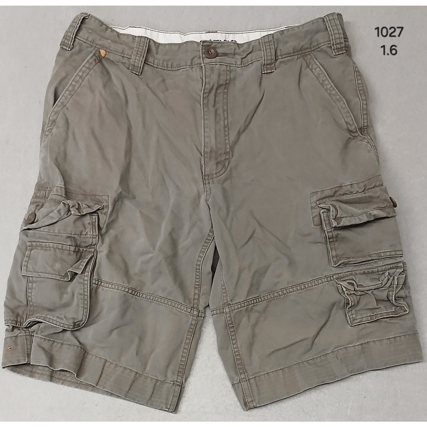 Roundtree & York (34) Gray Cargo Style Khaki Utility Shorts