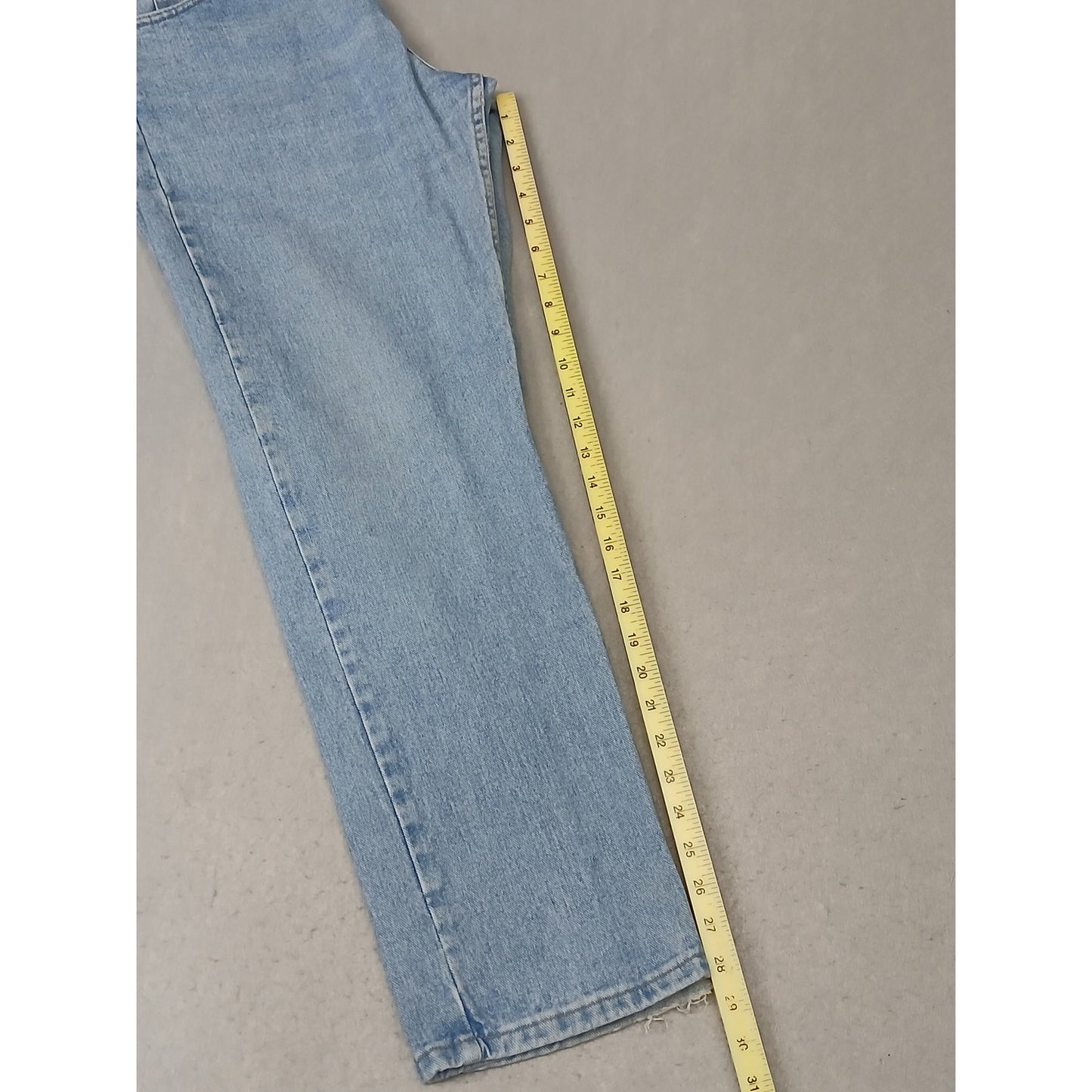 Wrangler (32x30) Men's Straight Leg Blue Denim Jeans
