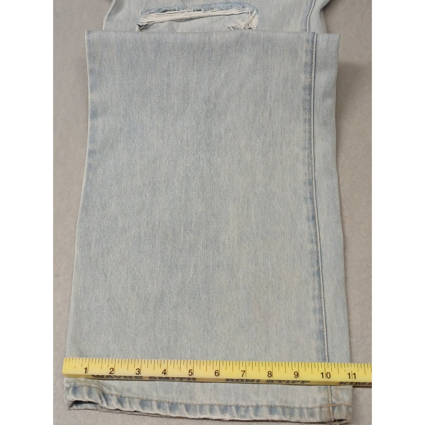 KanCan (13/30) Vintage Mid Rise Wide Leg Light Denim Jeans